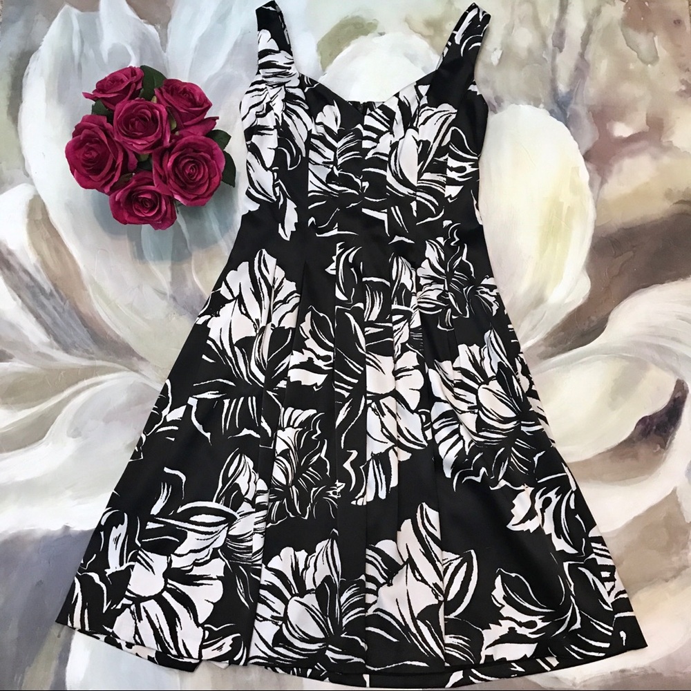 WHBM v-neck sweetheart satin a-line dress- size 8